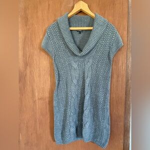 Express Gray Cable Knit Sweater M